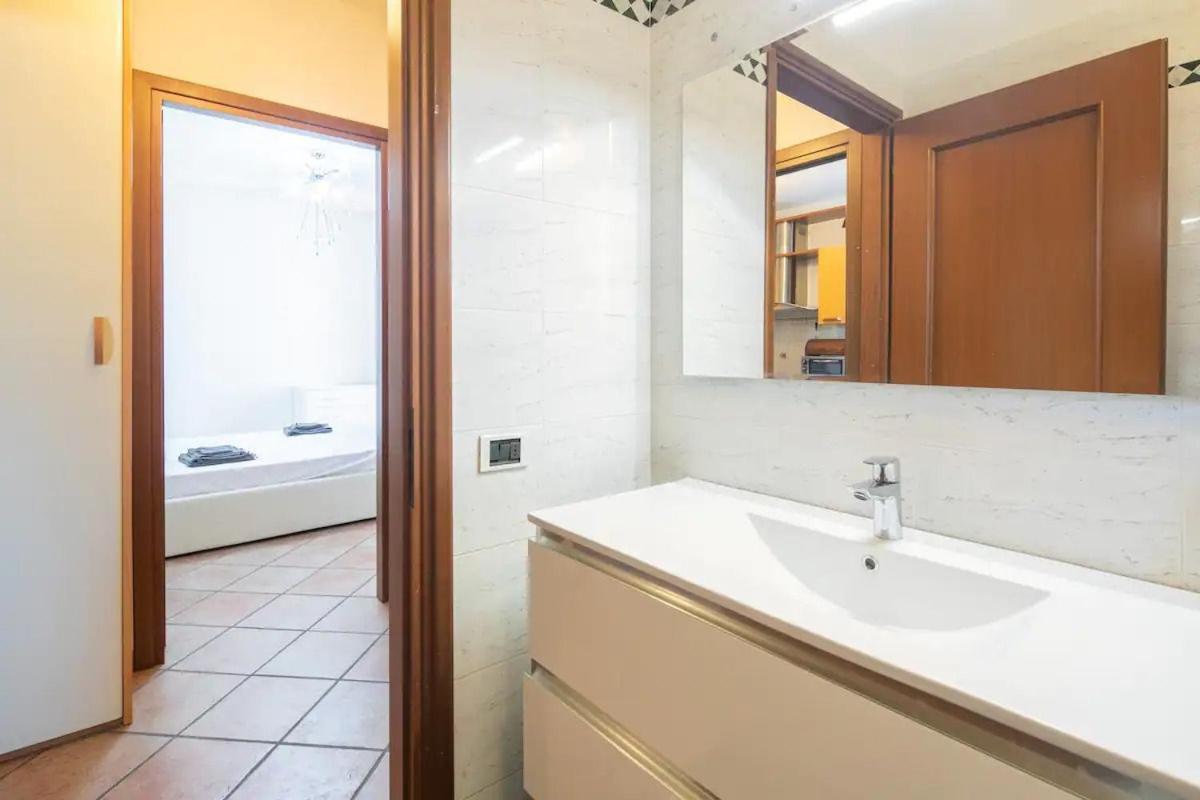 Suite Con 2 Balconi - 6 Guest Prato  Exteriér fotografie